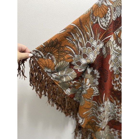 Susan Graver Patterned Floral Fringe Poncho Sweater Size Xs/s - Picture 2 of 4